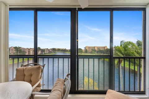 Condo in Delray Beach, Florida, 2 bedrooms  № 2174139 - photo 13