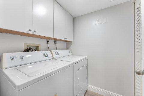 Condo in Delray Beach, Florida, 2 bedrooms  № 2174139 - photo 25