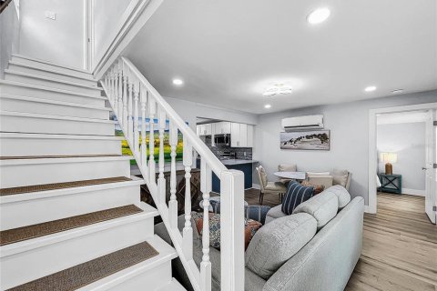 Casa en venta en Treasure Island, Florida, 3 dormitorios, 93.83 m2 № 2414892 - foto 28