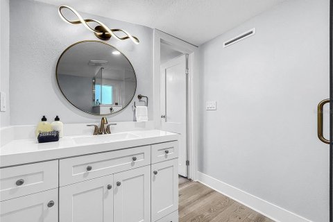 Casa en venta en Treasure Island, Florida, 3 dormitorios, 93.83 m2 № 2414892 - foto 27