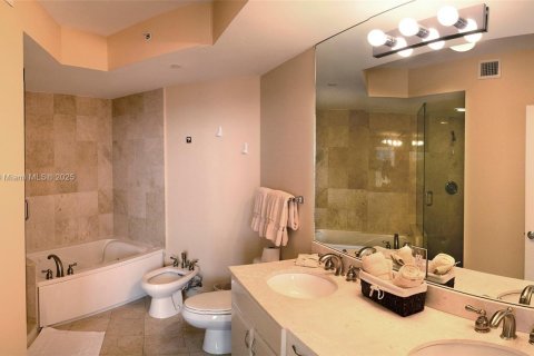 Copropriété à louer à Miami Beach, Floride: 2 chambres, 122.82 m2 № 1842847 - photo 5