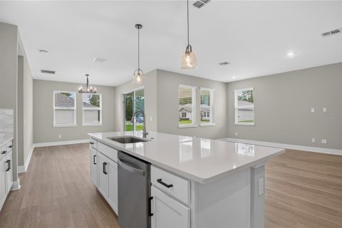 Villa ou maison à louer à Daytona Beach, Floride: 4 chambres, 203.46 m2 № 2417009 - photo 8