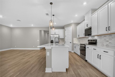 Villa ou maison à louer à Daytona Beach, Floride: 4 chambres, 203.46 m2 № 2417009 - photo 6