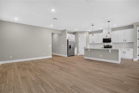 Villa ou maison à louer à Daytona Beach, Floride: 4 chambres, 203.46 m2 № 2417009 - photo 5