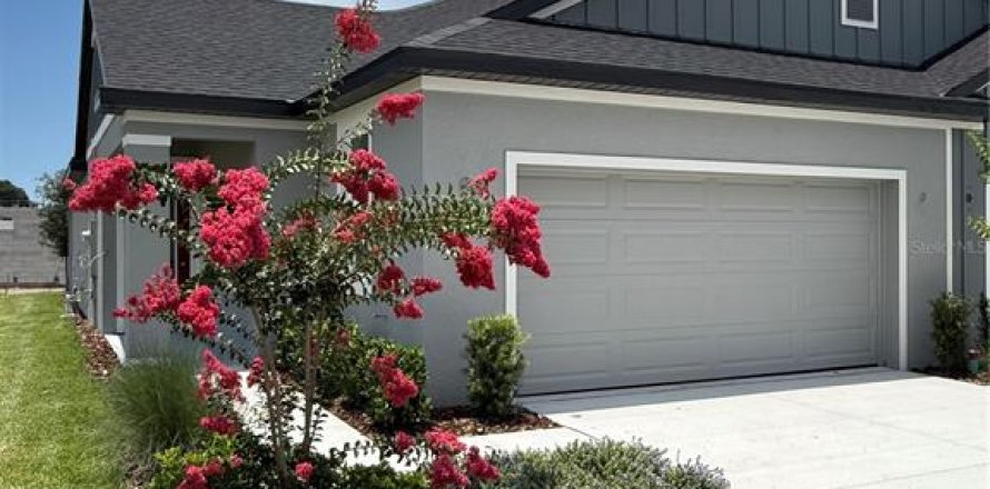 House in Sun City Center, Florida 2 bedrooms, 130.9 sq.m. № 2228234