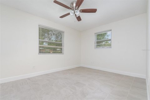 House in Daytona Beach, Florida 3 bedrooms, 133.13 sq.m. № 1801580 - photo 17