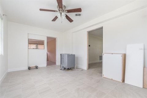 House in Daytona Beach, Florida 3 bedrooms, 133.13 sq.m. № 1801580 - photo 22