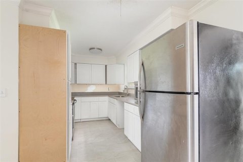 House in Daytona Beach, Florida 3 bedrooms, 133.13 sq.m. № 1801580 - photo 7