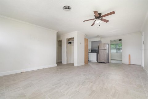 House in Daytona Beach, Florida 3 bedrooms, 133.13 sq.m. № 1801580 - photo 6