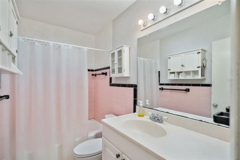 Casa en alquiler en Gulfport, Florida, 4 dormitorios, 153.01 m2 № 1757595 - foto 6