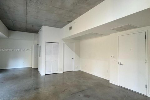 Снять в аренду кондоминиум в Майами, Флорида 1 спальня, 52.4м2, № 2145846 - фото 5