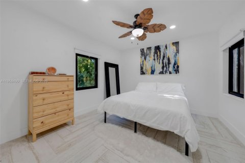 Casa en venta en Miami, Florida, 3 dormitorios, 130.81 m2 № 2033935 - foto 10