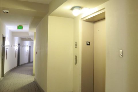 Купить кондоминиум в Майами, Флорида 1 спальня, 73.49м2, № 2286141 - фото 9