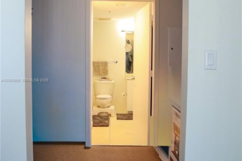 Купить кондоминиум в Майами, Флорида 1 спальня, 73.49м2, № 2286141 - фото 20
