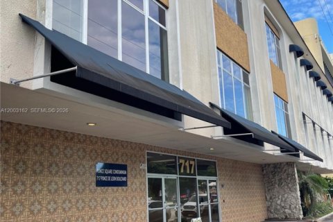 Propiedad comercial en Coral Gables, Florida № 2066727