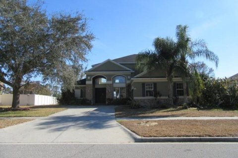 House in Clermont, Florida 4 bedrooms, 303.7 sq.m. № 2105387