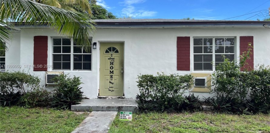 Villa ou maison à North Miami, Floride 2 chambres, 214.05 m2 № 2060780