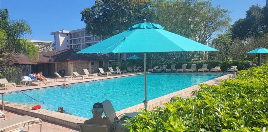 Condo à Pompano Beach, Floride, 2 chambres № 1009487