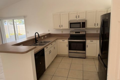 Casa en venta en Port St. Lucie, Florida, 3 dormitorios, 140.28 m2 № 2088242 - foto 13