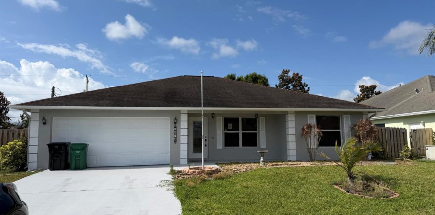 Casa en Port St. Lucie, Florida 3 dormitorios, 140.28 m2 № 2088242