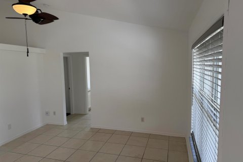 Casa en venta en Port St. Lucie, Florida, 3 dormitorios, 140.28 m2 № 2088242 - foto 3