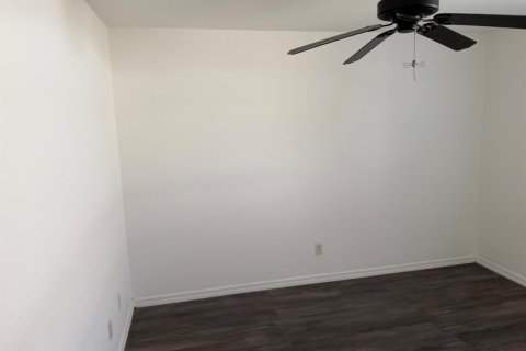 Casa en venta en Port St. Lucie, Florida, 3 dormitorios, 140.28 m2 № 2088242 - foto 9