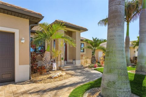 Casa en venta en Punta Gorda, Florida, 3 dormitorios, 204.01 m2 № 1568017 - foto 4