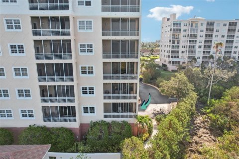 Condo in Palmetto, Florida, 3 bedrooms  № 1425565 - photo 24