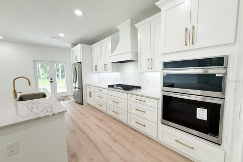 House in Alachua, Florida 2 bedrooms, 161.65 sq.m. № 1820646 - photo 7