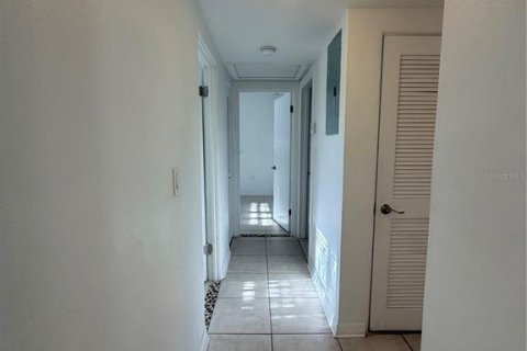 Villa ou maison à louer à Kissimmee, Floride: 4 chambres, 154.96 m2 № 2377535 - photo 9