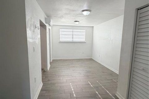Villa ou maison à louer à Kissimmee, Floride: 4 chambres, 154.96 m2 № 2377535 - photo 20