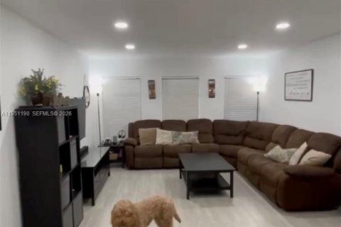 Condo in Coral Springs, Florida, 3 bedrooms  № 2007642