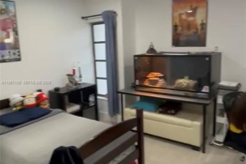 Condo in Coral Springs, Florida, 3 bedrooms  № 2007642 - photo 6