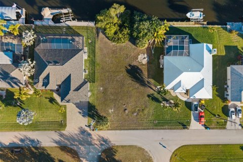 Terreno en venta en Cape Coral, Florida № 2054438 - foto 4