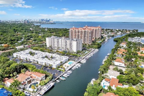 Condo in Coral Gables, Florida, 1 bedroom  № 1845428 - photo 28