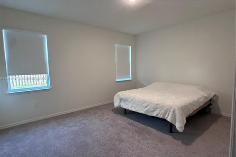 Villa ou maison à louer à Port St. Lucie, Floride: 5 chambres, 217.11 m2 № 1779678 - photo 21