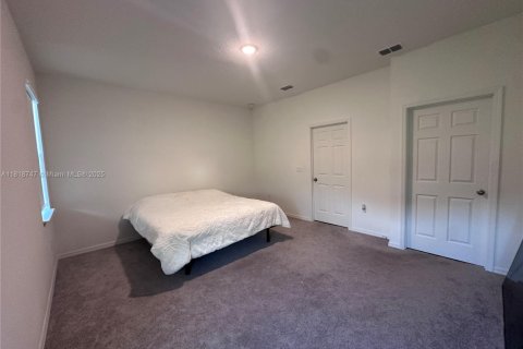 Villa ou maison à louer à Port St. Lucie, Floride: 5 chambres, 217.11 m2 № 1779678 - photo 22