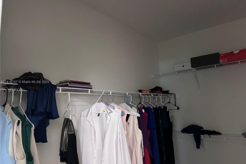 Villa ou maison à louer à Port St. Lucie, Floride: 5 chambres, 217.11 m2 № 1779678 - photo 29