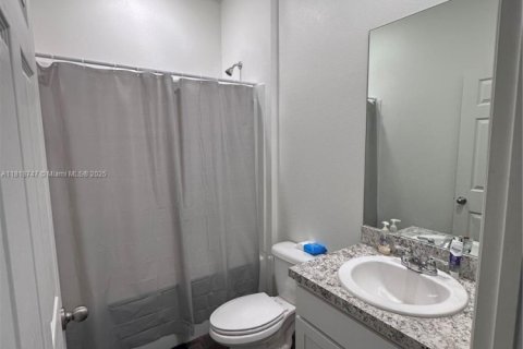 Villa ou maison à louer à Port St. Lucie, Floride: 5 chambres, 217.11 m2 № 1779678 - photo 20