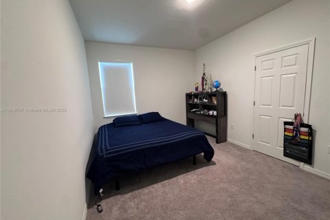 Villa ou maison à louer à Port St. Lucie, Floride: 5 chambres, 217.11 m2 № 1779678 - photo 17