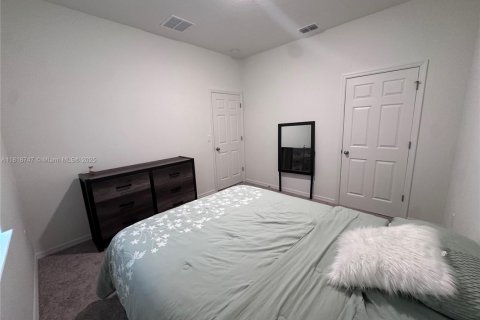 Villa ou maison à louer à Port St. Lucie, Floride: 5 chambres, 217.11 m2 № 1779678 - photo 15