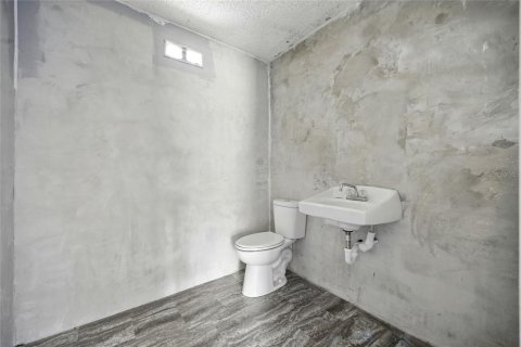 Купить коммерческую недвижимость в Палатка, Флорида № 1781096 - фото 20