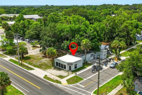 Купить коммерческую недвижимость в Палатка, Флорида № 1781096 - фото 1