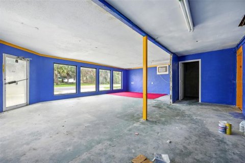 Купить коммерческую недвижимость в Палатка, Флорида № 1781096 - фото 18