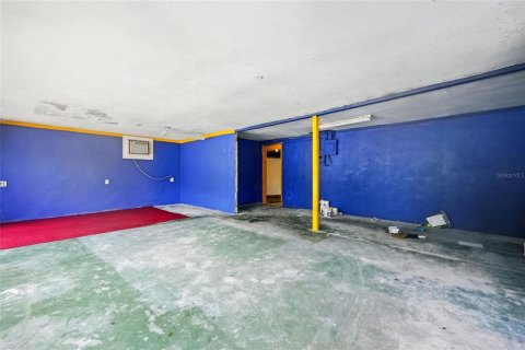 Купить коммерческую недвижимость в Палатка, Флорида № 1781096 - фото 15