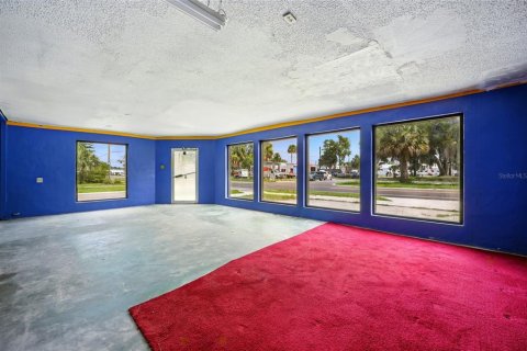 Купить коммерческую недвижимость в Палатка, Флорида № 1781096 - фото 27