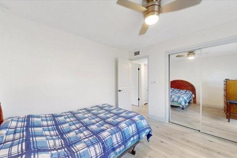 Condominio en venta en Kissimmee, Florida, 2 dormitorios, 81.01 m2 № 1812882 - foto 16