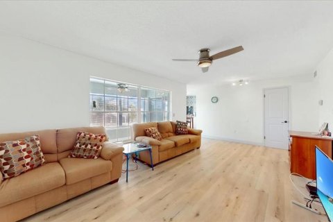 Condominio en venta en Kissimmee, Florida, 2 dormitorios, 81.01 m2 № 1812882 - foto 7