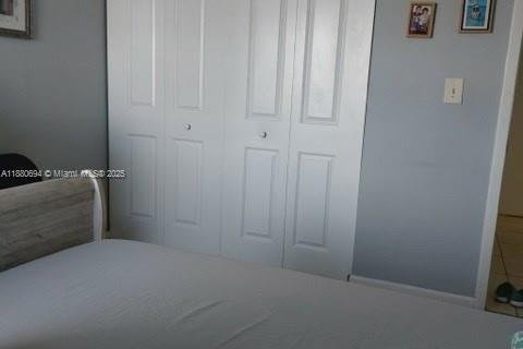 Condo in Miami, Florida, 2 bedrooms  № 1925414 - photo 9