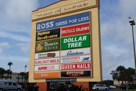 Condo in Miami, Florida, 2 bedrooms  № 1925414 - photo 20